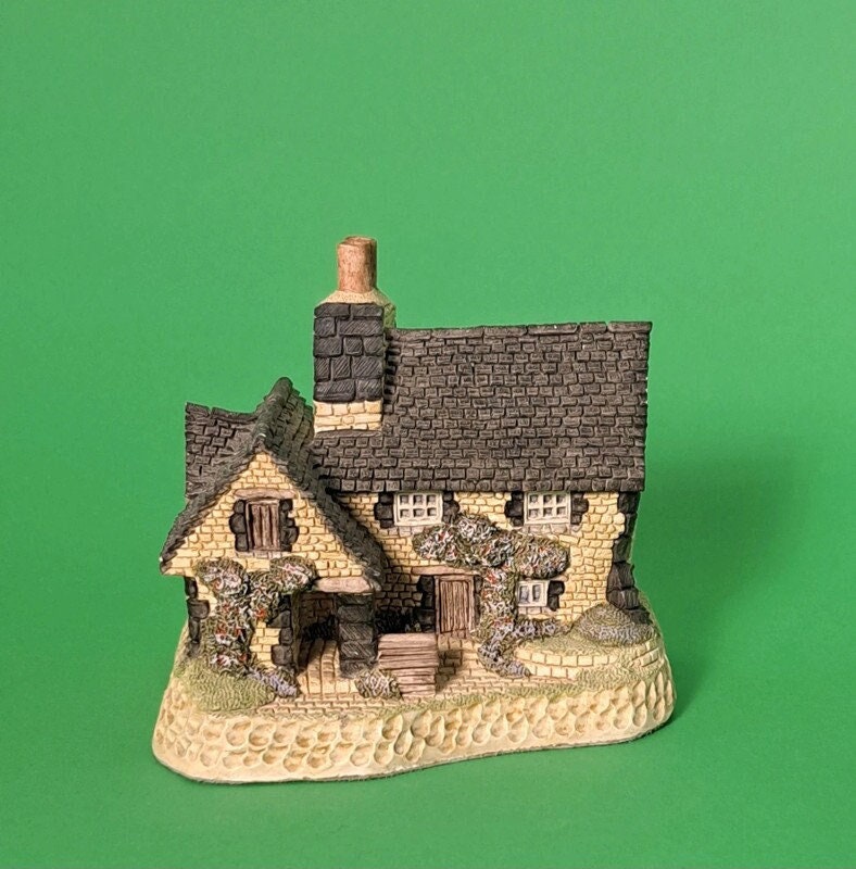 デービッドウィンターThatched Cottage 1982 陶器製ミニチュア Extremely Rare Find Ceramic House by David Winter: the Gillies