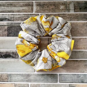 Flower Scrunchie, Floral Scrunchie, Yellow Flower Grey Background Scrunchie, Cotton Hair Scrunchie, Cute Gift, Small Gift, Stocking Stuffer