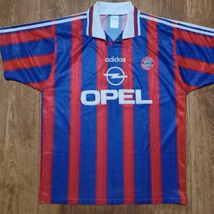Bayern Munich Home Shirt 1996–1997  Size L  Vintage Football Jersey