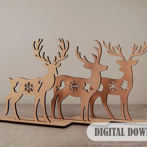Pacchetto di cervi in piedi tagliati al laser / 2, renne natalizie in piedi svg, modello di decorazione, file di download digitale - Cdr, Dxf, Svg, Ai, Pdf