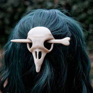 Raven Skull Hair Pin | 3D Printed | Hair Accessory | Cosplay | Gothic | Alternative Style | Hair Stylist