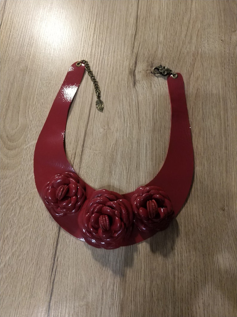 Collier rose laqué, bijoux pour femme avec fleurs bordeaux, collier rouge, bouquet de roses, cadeau pour elle image 6