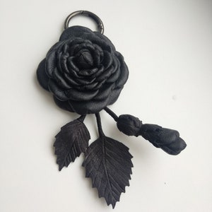 Black leather rosehip flower, Keychain with roses,Black Leather Purse Charm ,Black Rose Leather Flower Keychain Bag Charm, gift for her zdjęcie 7