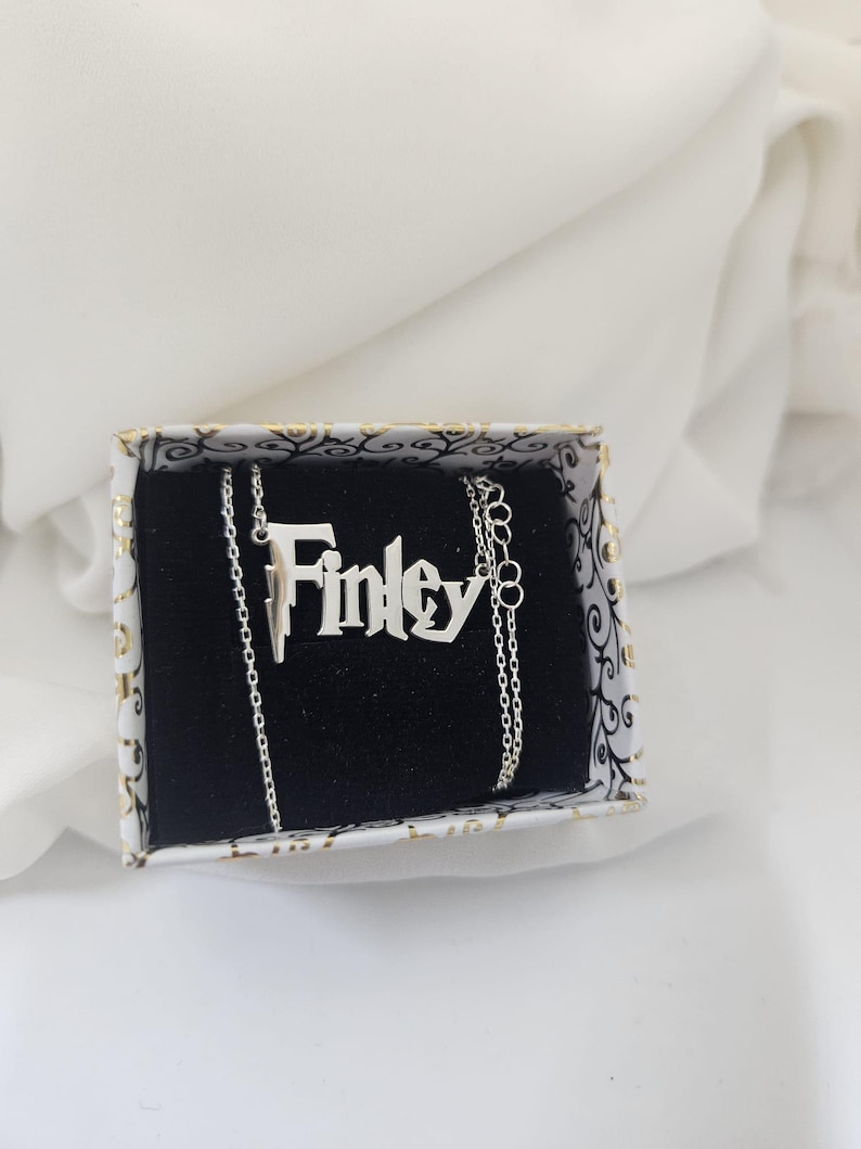 Collar con nombre de mago, collar con nombre de Harry P. Font, regalo perfecto de plata, joyería personalizada, collar de oro para mujer, regalo de Halloween, regalo para ella imagen 10