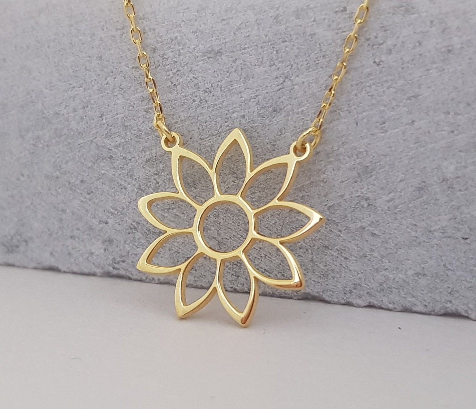 Petite Sunflower Chain Necklace Sunflower Necklace, Gold Sunflower