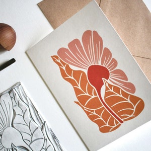 Carte de voeux florale d'automne dorée/Carte d'art floral linogravure/Carte de voeux vierge/Design floral abstrait chaleureux | Une seule carte et une enveloppe