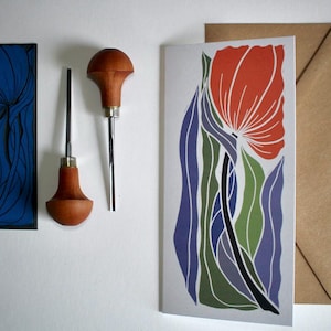 Carte de voeux florale « gracieuse » en linogravure moderne / Une grande carte de fleurs portrait DL - parfaite pour célébrer un anniversaire ou une célébration