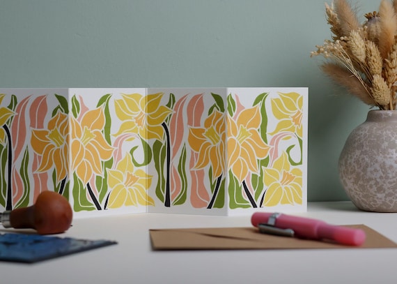 Daffodil Garland Flower Card (March Spring Birth Flower) | Single Card & Envelope