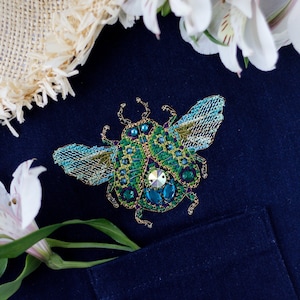 DIY-applikation med insektskorsstygn, korsstygnskit med flygande insekter, fickkorsstygn med entomologi, korsstygn med skalbagge för kläder