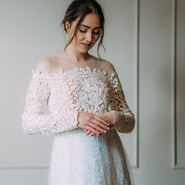 Long sleeve lace wedding dress with A-line skirt and removable Tull skirt - Emma - civil wedding standesamt kleid