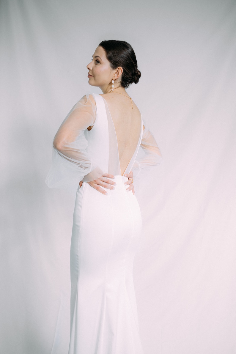 Robe de mariée sirène June satin extensible encolure carrée