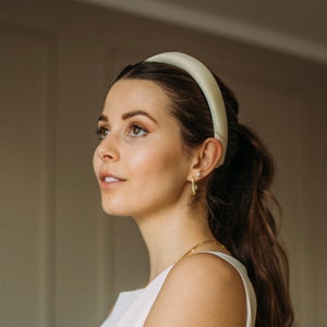White Bridal headband, White Headband, Wedding Satin Padded Headband, Women Plush Headband, Silk pad hairband, Ivory Gift for Her Headband