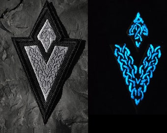 Ornamental Question Mark Patch, Skyrim Icon inspierd, Arrow Marker, Glowing in Dark, Dovahkin, Dragonborn, Arrow in the Knee, Role Play
