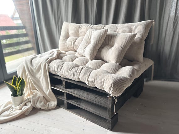 Palettenkissen aus Cord | Bodenkissen | Kissen für Loftmöbel | Gemütliche Fensterbank | Bodensofa | Sonderanfertigungen | Palettenkissen-Set