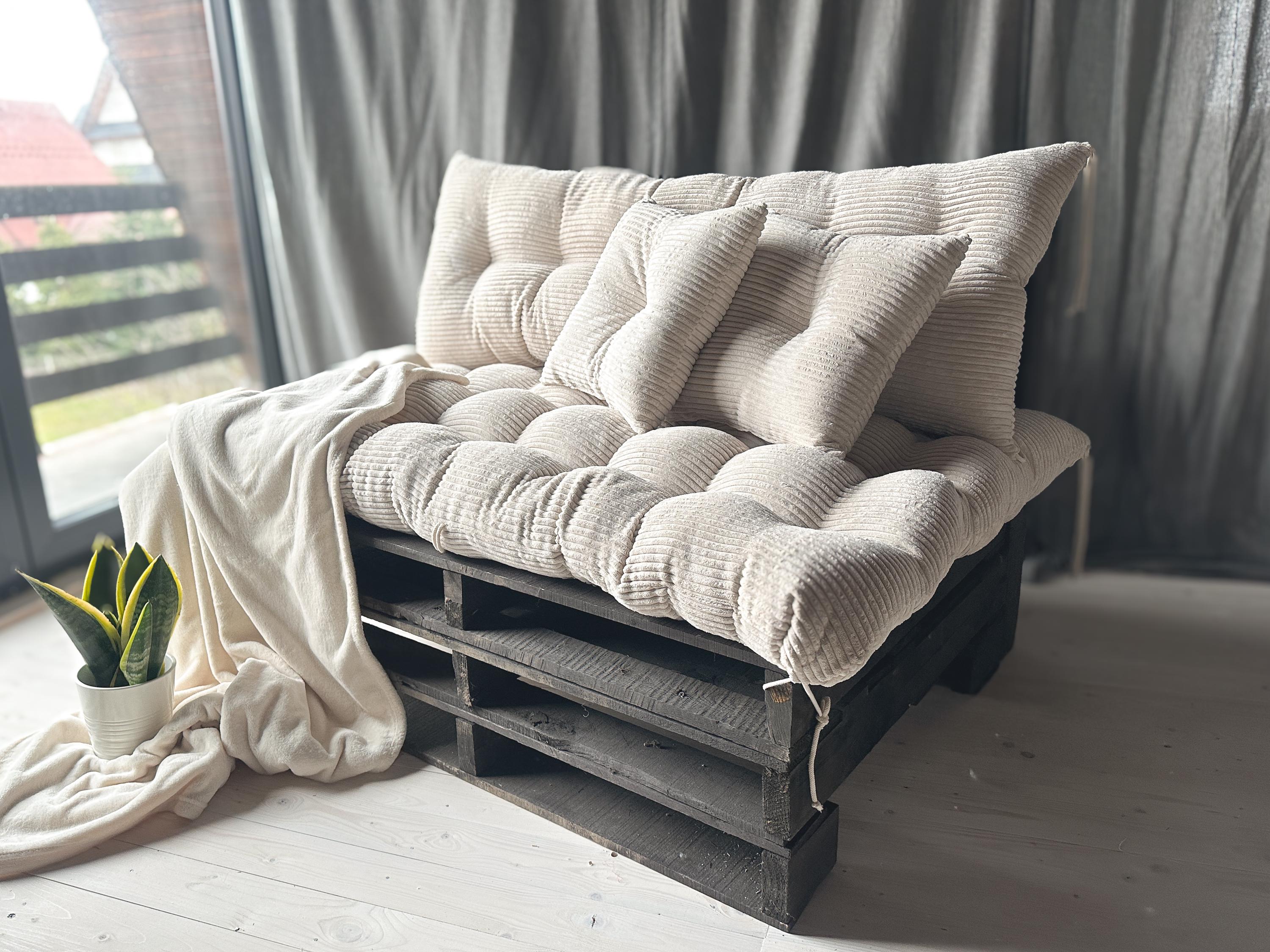 Pallet Sofa