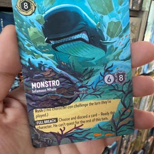 Tarjeta Disney Lorcana Arte Alterado - Monstruo Infame Ballena l TCG Card Alter Tarjeta pintada a mano Pinocho Lorcana Alter
