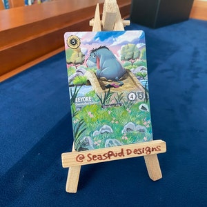 Cartão Lorcana feito sob encomenda Arte alterada Eeyore l Cartão TCG Alter - Cartão comercial pintado único Presente Ursinho Pooh