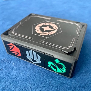 Lorcana Themed anpassbare Token Box - Dekorative Abzeichen Inklusive aller Ink Symbols Lorcana Accessories Konfigurierbare Tcg Game Token Box