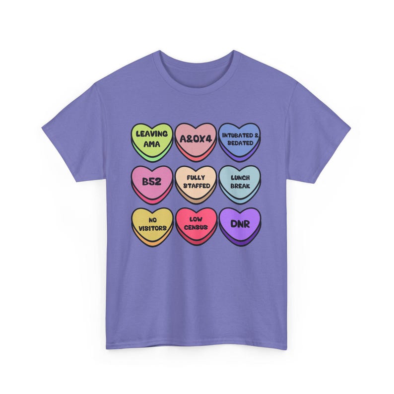 T-shirt coeurs bonbon infirmière, chemise humour Saint-Valentin, vêtements d'infirmière unisexe, t-shirt graphique drôle de Saint-Valentin, cadeau Saint-Valentin Violet