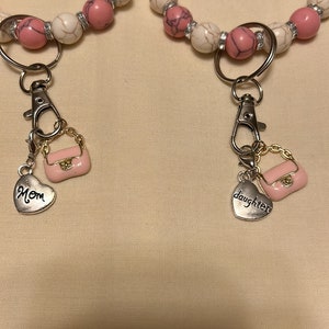 Keychain wristlet