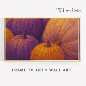 Könnte beinhalten: Ein gerahmtes Kunstwerk mit einer Nahaufnahme von Kürbissen in Lila- und Orangetönen. Die Kürbisse haben strukturierte Oberflächen und sind eng angeordnet. Der Rahmen ist goldfarben, und der Text "FRAME TV ART • WALL ART" befindet sich unten.