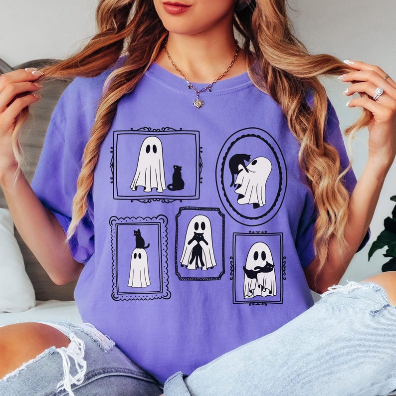 Halloween katt spöke skjorta komfortfärger söt spöke skjorta kattmamma Halloween skjorta svart katt t-shirt Halloween spöke läskig skjorta Halloween gåva Violet
