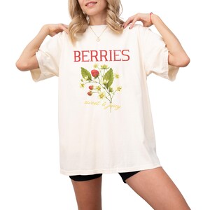 Strawberries Shirt Berries Shirt Fruit Shirt Spring Shirts Strawberry TShirt Fruit Lover Shirt Strawberry Gifts Strawberry Vintage Aesthetic