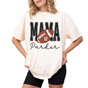 Camiseta personalizada para mamá de fútbol, camiseta personalizada para mamá de fútbol, camiseta de fútbol para mamá, camiseta para el día del partido de fútbol, regalo para mamá de fútbol, camiseta para mamá de fútbol