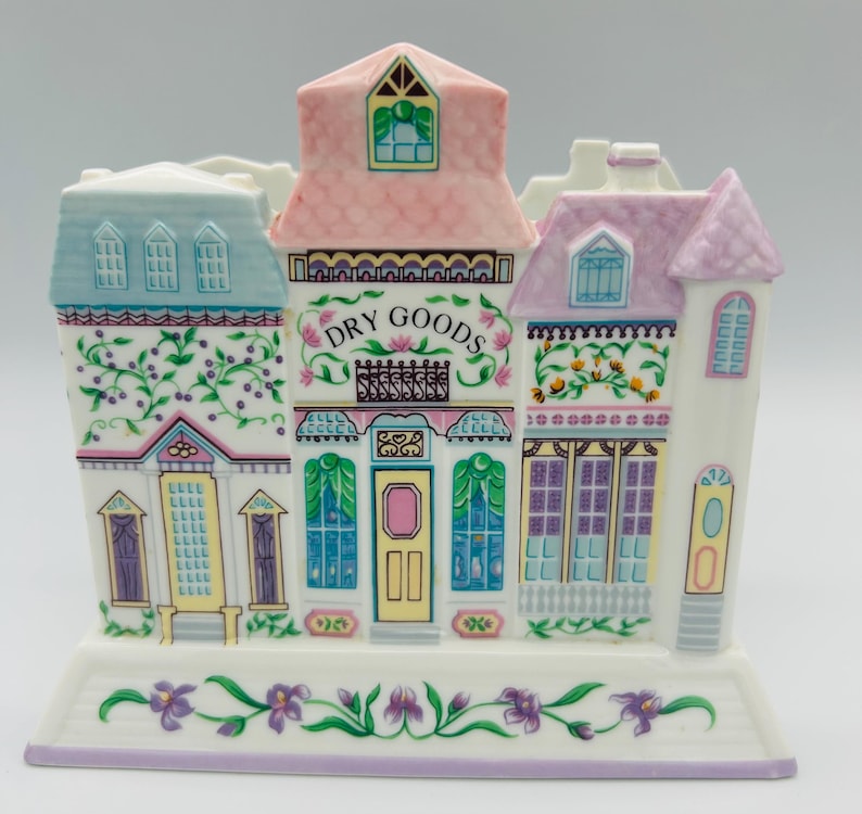 Lenox Spice Village Creamery - Thumbnail 4