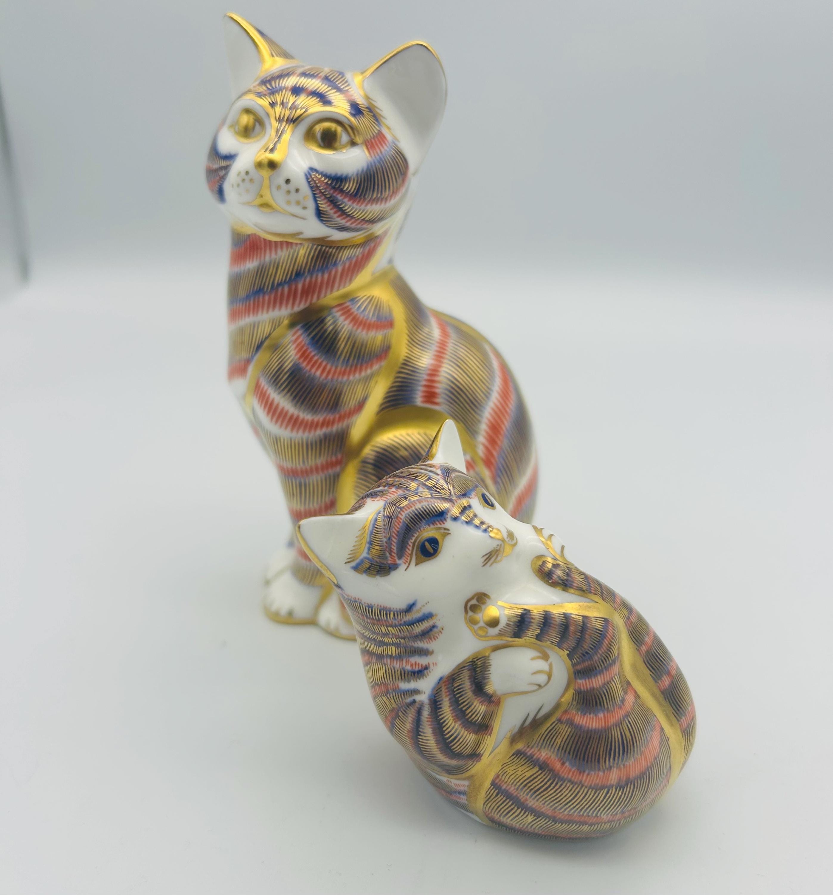 Royal Crown Derby Imari Cat & Kitten – Elegant 22k Gold