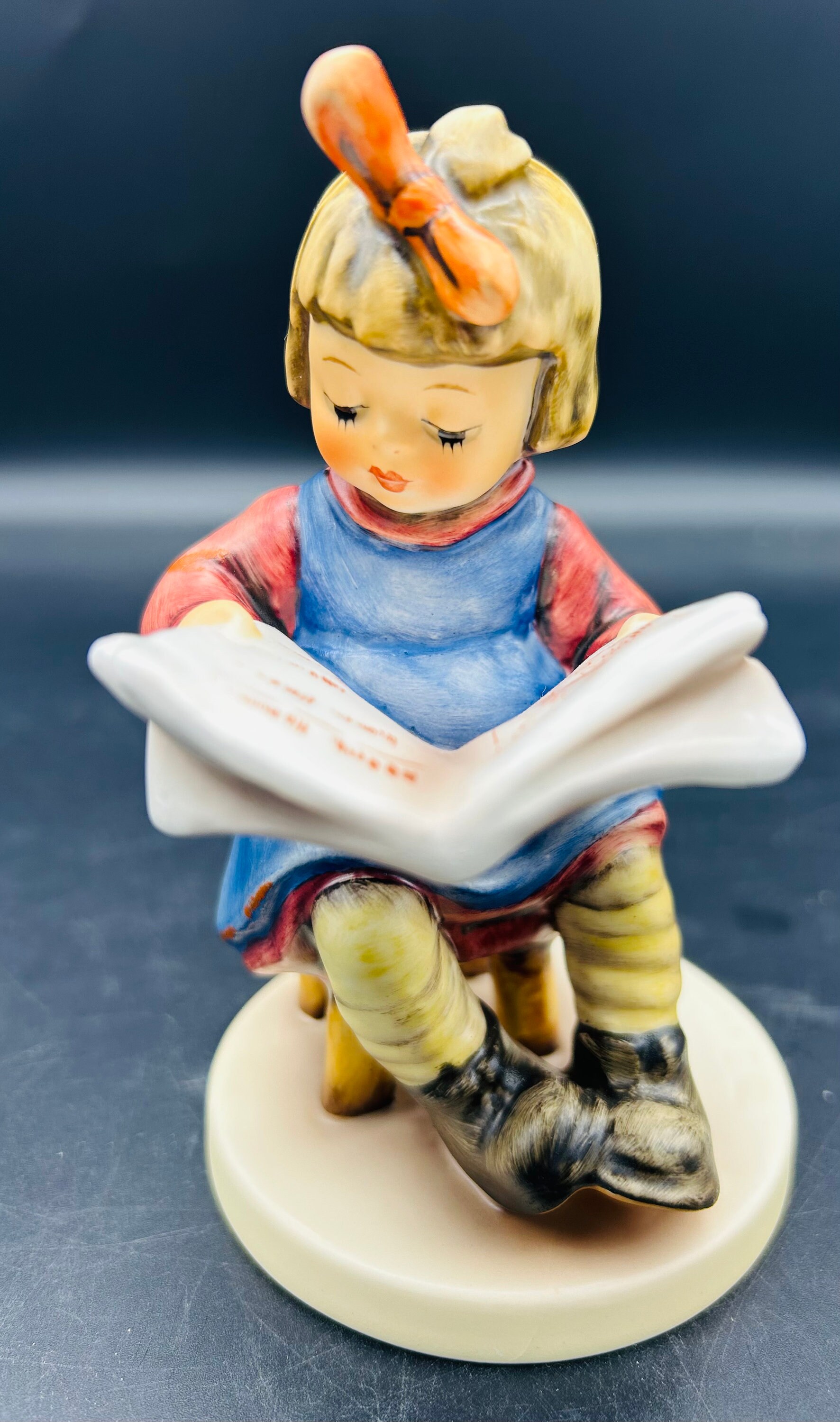 Hummel Goebel Bookworm Bookends: Boy and Girl Reading - Etsy