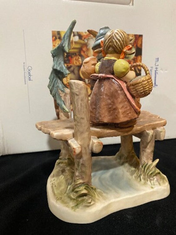 Goebel ゲーベル フィギュリン 472 橋を渡る男の子と女の子 メーカー⁄ブランド別,ゲーベル | TIM \u0026 SAILOR