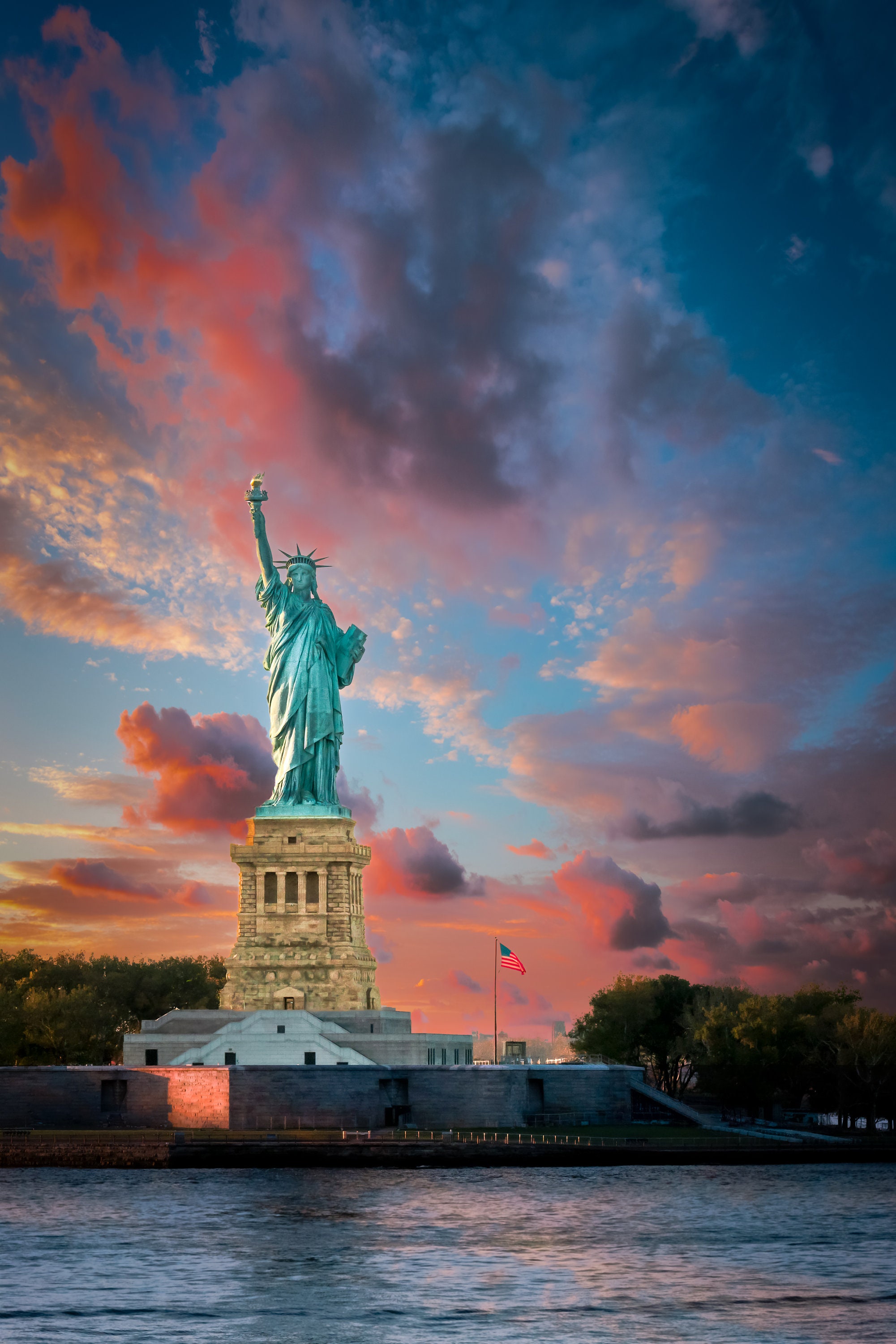 Statue of Liberty Glory: Sunset, Wall Art,liberty Island