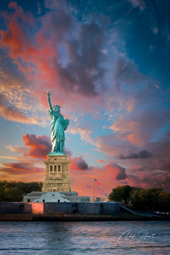 Statue of Liberty,sunset,print,wall Art,liberty Island,photograph