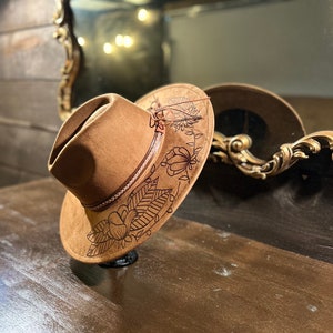 Moonshine Rancher Cowgirl Hat lainey Wilson  Hatcowgirldesignerwomenrusticmoonshinerodeowestern Wearcowboy Hat 