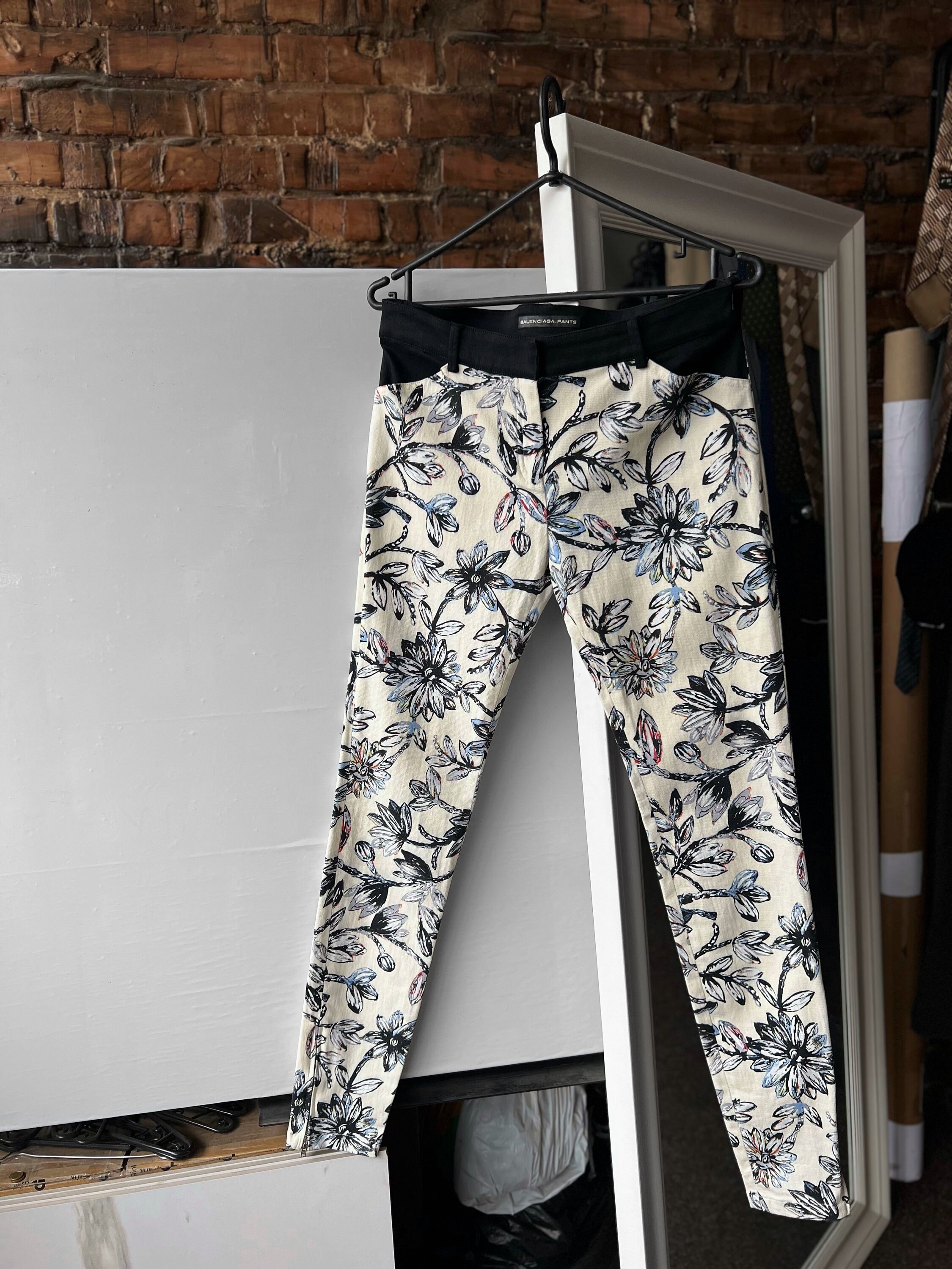 Balenciaga Women's Floral Printed Premium Pants Skinny Leg Size - 42 (S/M)  - Etsy