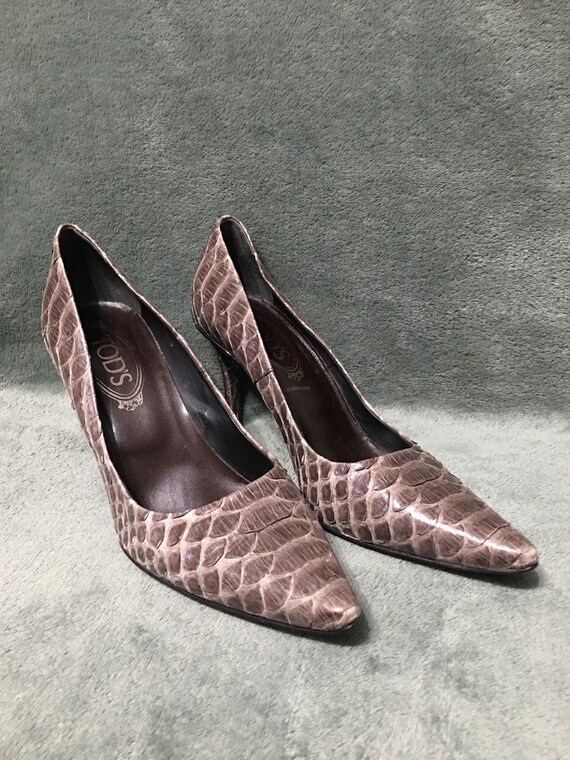 TOD'S Python Leather Gray Pointer Toe Pumps Size … - image 1