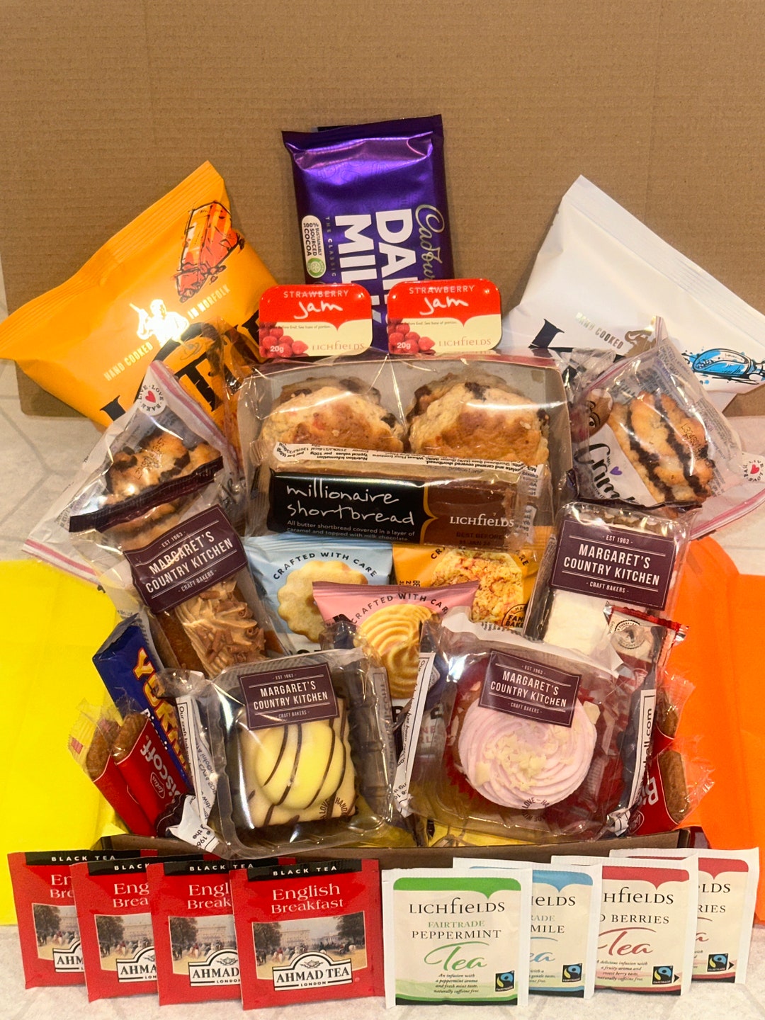 Luxury Afternoon Tea Hamper Afternoon Tea for 4 Pick Me up Present Free ...