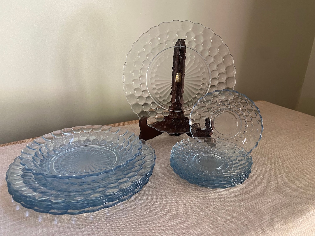 Lot of Vintage Anchor Hocking Plates and Serving Bowl Blue Bubble Glass