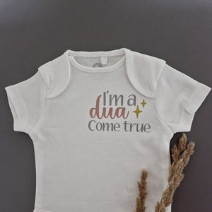 Islamic baby bodysuit, baby bodysuits, baby gifts, sbou3, Islamic gifts, Dua, gifts for parents, birth gifts, A dua come true