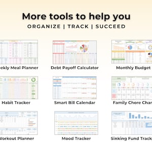 K&ouml;nnte beinhalten: Eine digitale Sammlung von neun organisatorischen Tabellen mit dem Text More tools to help you ORGANIZE | TRACK | SUCCEED. Enth&auml;lt einen w&ouml;chentlichen Essensplaner, Schuldenrechner, Monatsbudget, Gewohnheitstracker, Rechnungs-Kalender, Familien-Aufgabenplaner, Trainingsplaner, Stimmungstracker und einen R&uuml;cklagen-Tracker.