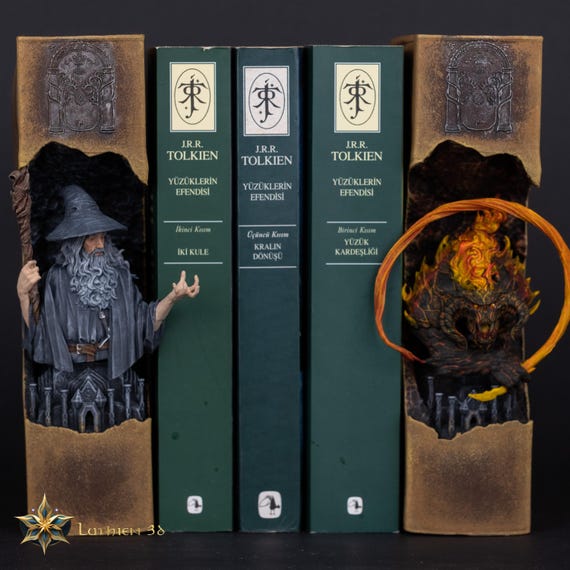 ロードオブザリング ブックエンド Bookends Gift Set フィギュア Gandalf - Balrog Bookends – Handcrafted Resin 3D Printed Bookends