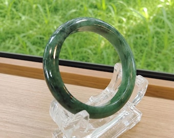 Armreif aus burmesischer Jade, flach, bauchig, grün-grau, Innendurchmesser 61,5 mm