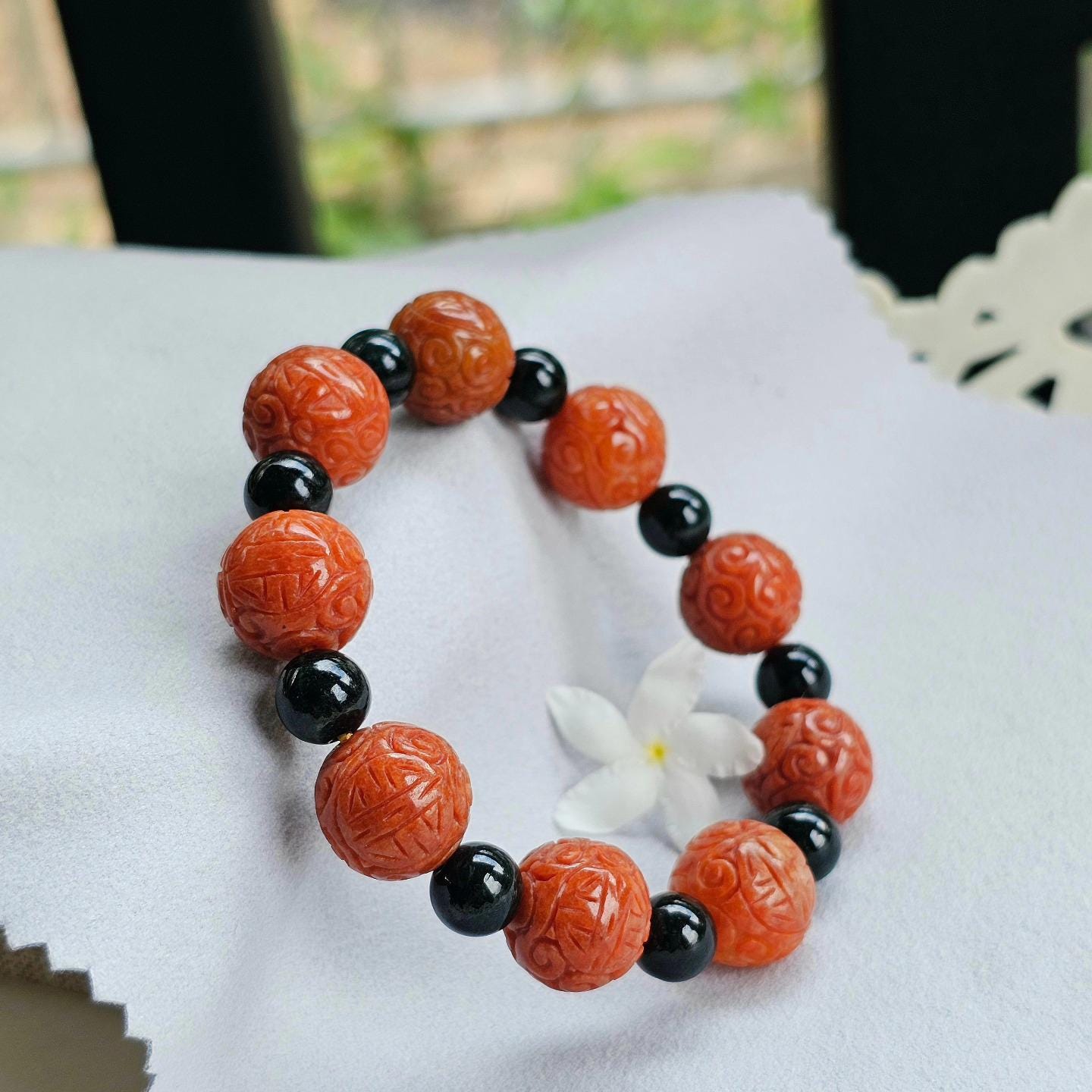 縁起の良い雲模様の彫刻された赤翡翠のブレスレット - Etsy 日本