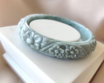 Genuine Burmese Jade Bangle, Light Green Inner (58.7 mm)