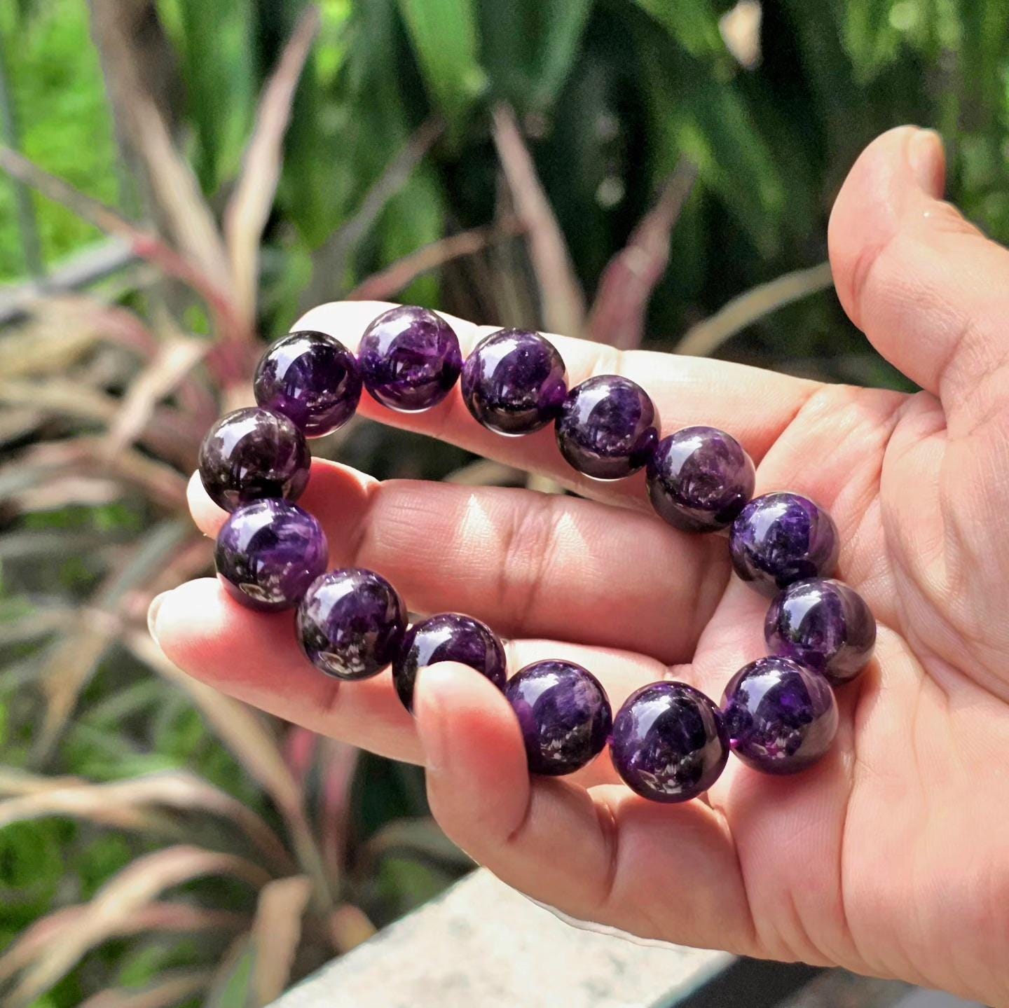 ダークパープルアメジストブレスレット、ラウンドビーズ（14 mm