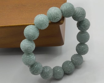 Bracelet jade birman, motif vignes vert clair bleuté, jadéite naturelle de type A, perles 13,2 mm