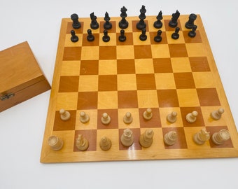 Vintage Hand-Carved Wooden Chess Set with Elegant Wood Box