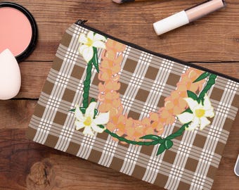 Flower Lei Palaka Makeup Bag: Hawaiian Travel Accessory