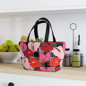 Palaka Anthurium Neoprene Lunch Bag: Floral Design